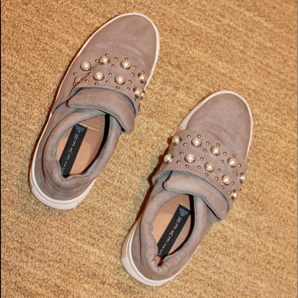 Steve Madden Grey Slip-ons